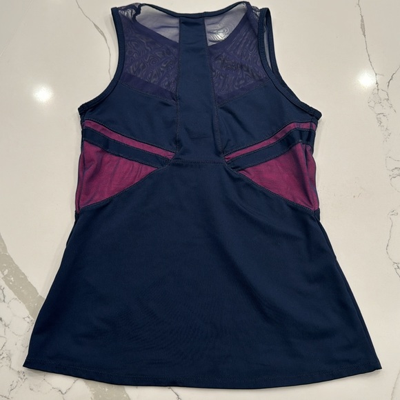 Women’s Lucky in Love Tennis Set with 2 Tops & 1 Skirt navy/pink size XS 0-2 - Picture 4 of 8